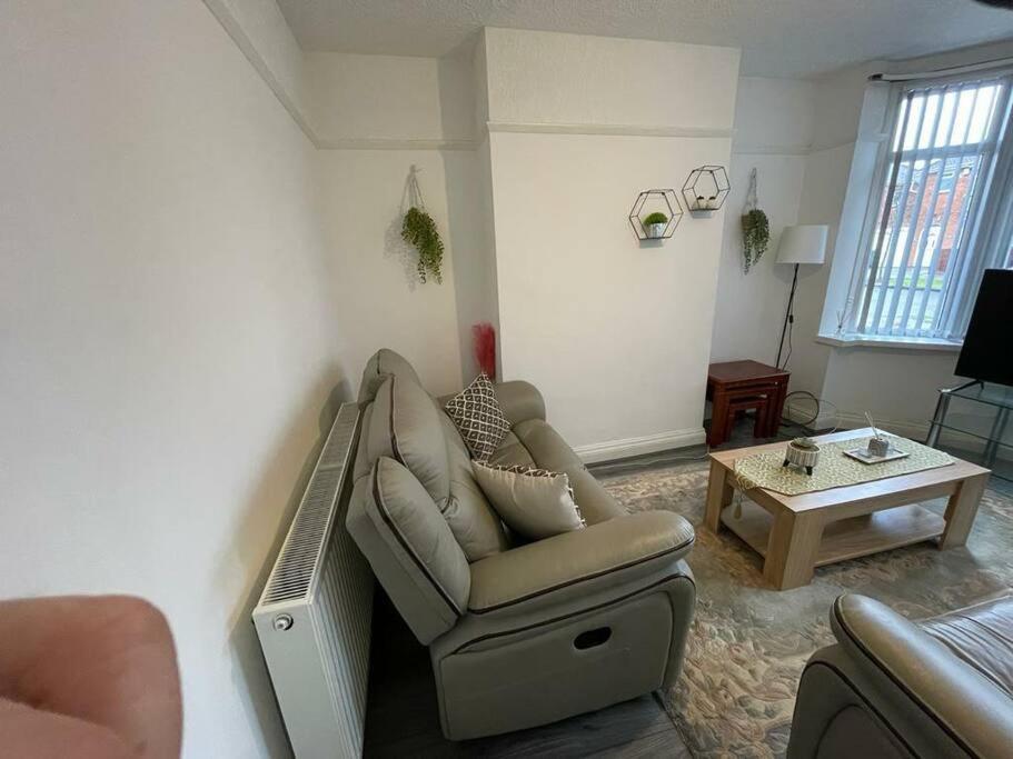Large Beautiful 3 Bed House In City Of 버밍엄 외부 사진